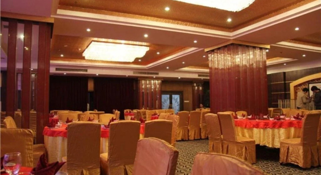 Xinfeng Holiday Hotel, Забронировать Отель Отели Наньчан 3 звезды, рядом с Nanchang Qiushui Square, 3*