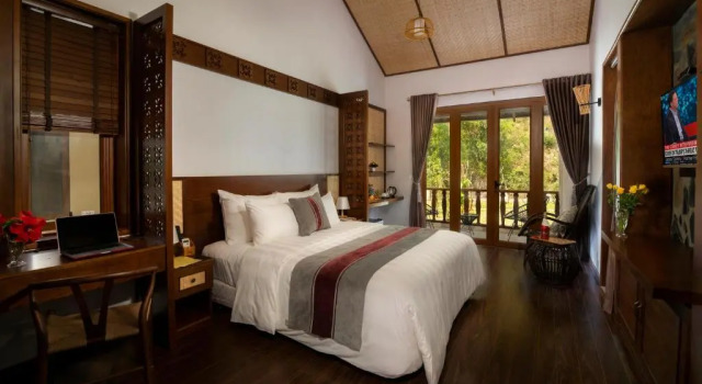 Бунгало Premier с балконом Mai Chau Mountain View Resort