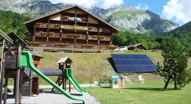 Hotel Le Ferraillon, Забронировать Отель Абонданс Порт дю Солей