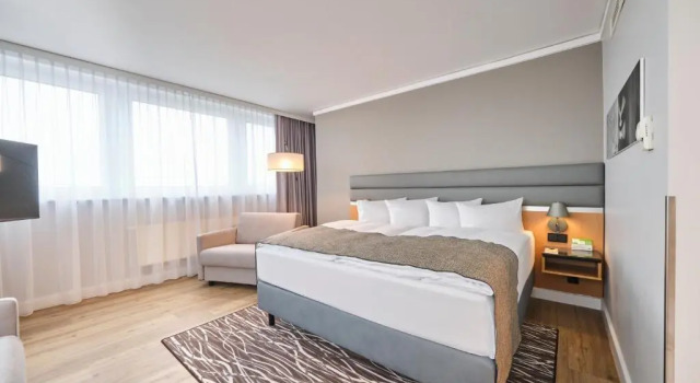 Двухместный люкс Holiday Inn Berlin Airport - Conference Centre by IHG