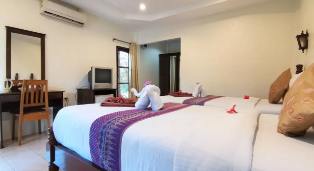 Двухместный номер Superior с балконом и с видом на сад Lanta Whiterock Resort