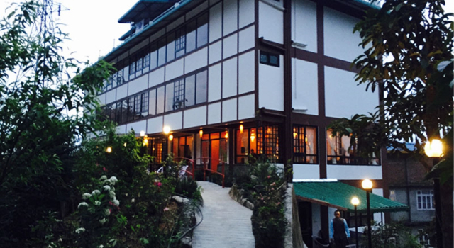 Hotel 100 Petals - Gangtok 12 mins from MG Marg