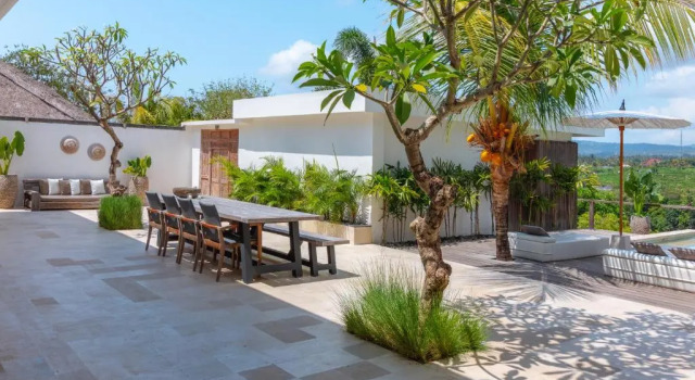 Villa Rasa Senang, with private cook and pool, Buchen Sie Villa Cottages in Amlapura, Cottage
