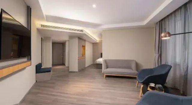 Одноместный люкс Home Inn Selected（ Tai'an Dongyue Street Yingsheng Road Hotel)