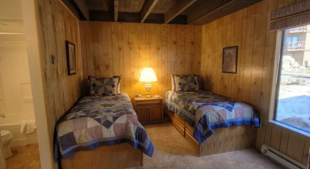 Modern Lake Village with Great Views 3 Br condo by RedAwning, Reserva ahora Hotel Stateline Estados Unidos