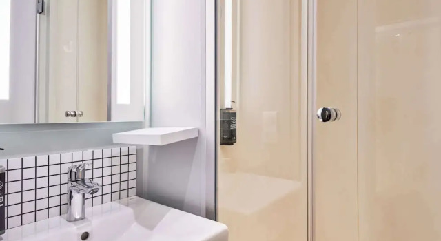 Номер Standard ibis budget Saint-Maurice