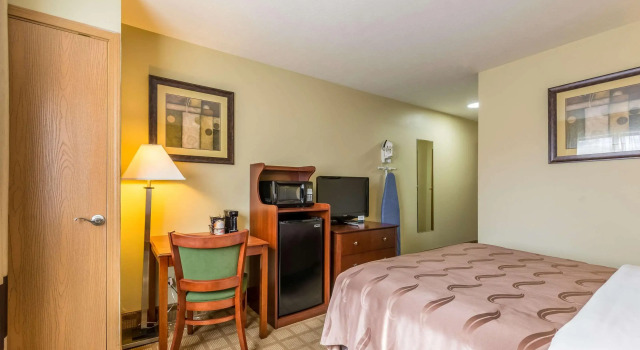Quality Inn I-74 Batesville, Buchen Sie Hotel Batesville 