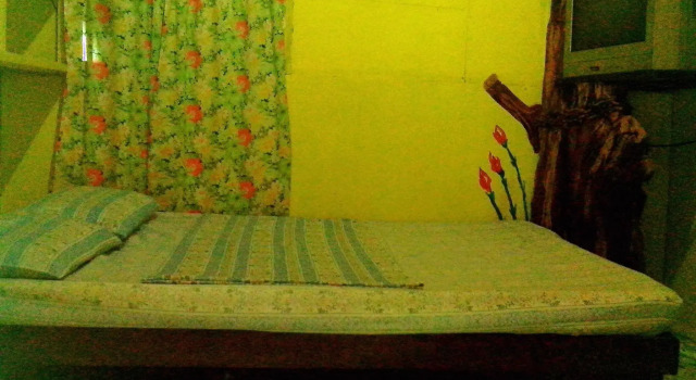 818 Lodging House, Book Hotel Hotels in Pagsanjan with Parking, Parking
