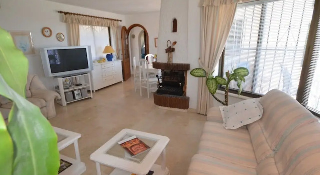 Beautiful 4-Bed det villa private pool sea views, Забронировать Вилла Виллы Калаонда, Вилла