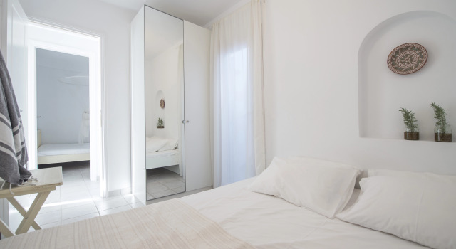 Cleopatra Seaside Homes, Logaras, Paros, Book Apartment Hotels in Logaras with Parking, Parking