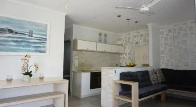10 Coral Cove