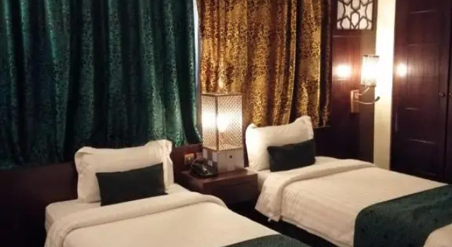 Полулюкс Rawdat Al Safwa Hotel
