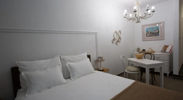 Studio Regal Residence
