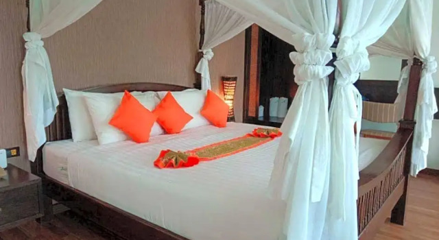 Номер Deluxe с балконом Jingjit Hotel