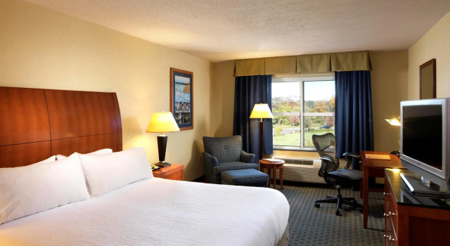 Двухместный полулюкс Hilton Garden Inn Milford