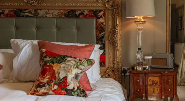 Люкс Deluxe The Kings Arms and Royal Hotel, Godalming, Surrey - The Coaching Inn Group