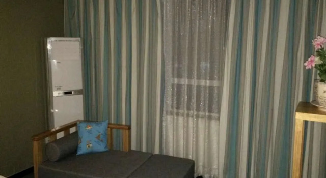 Yijia Room (Weifang Station), Boek Hotel Weifang Shandong