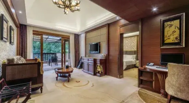 Suite Executive River & Holiday Hotel