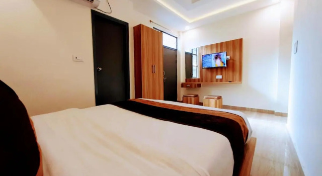 Hotel Sky View