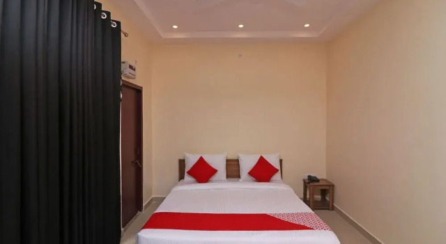 OYO Flagship 27925 Kotra House Gomtinagar, Забронировать Отель Лакхнау штат Уттар-Прадеш