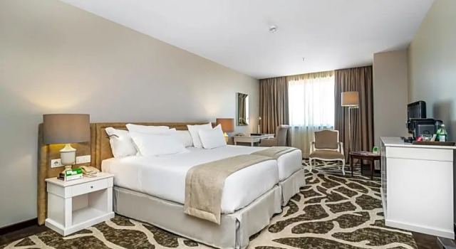 Номер Premium с видом на реку Holiday Inn Porto Gaia by IHG