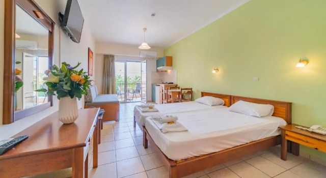 Студия Standard Matthias Hotel Apartments