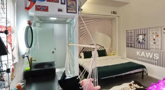 4 Bedrooms Family Suite One Half