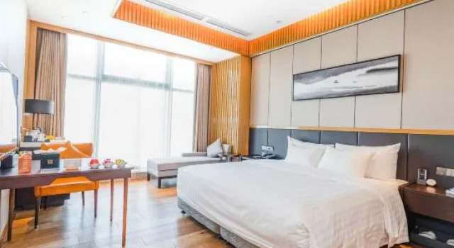 Люкс Deluxe с 2 комнатами Maison New Century Hotel