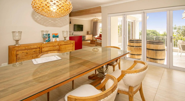 Luxury, modern double story beach house