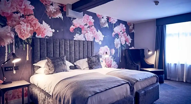 Клубный номер Standard Malmaison Belfast