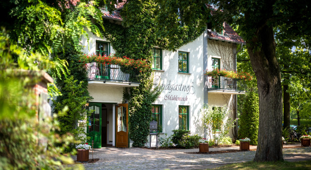 Landgasthof zum Mühlenteich, Book Hotel 4-Star Hotels in Brandenburg, 4*