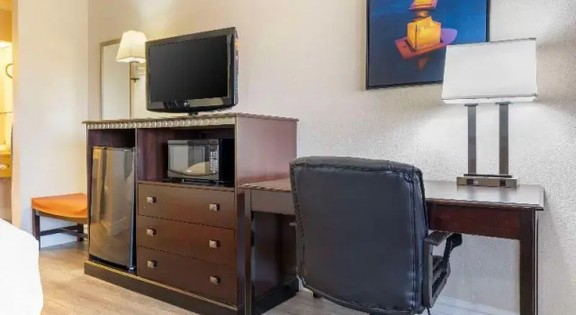 Четырёхместный номер Standard Best Western Anthony/West El Paso