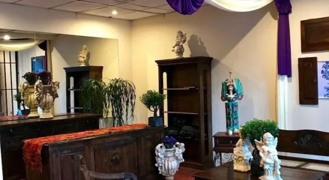 Hostel los Angeles de la Alameda, Забронировать Хостел Антигуа-Гватемала Сакатепекес, рядом с Смотровая площадка «Серро-де-ла-Крус»