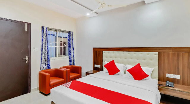 SPOT ON 49767 M.S. Suites, Rezervovat Hotel Hotely v Bangalore s parkováním, Parkování