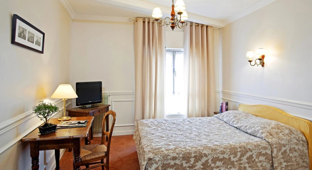 Двухместный номер Standard Hostellerie des Trois Pigeons, Paray-le-Monial
