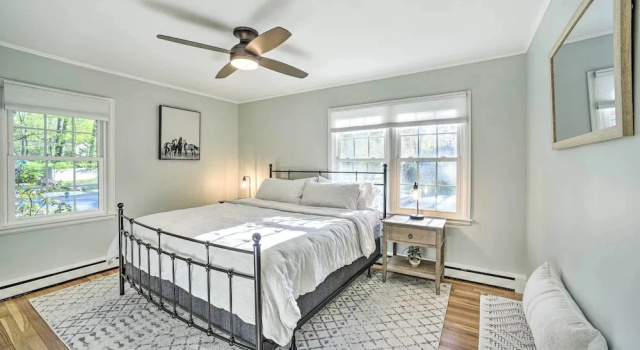 Коттедж Family-friendly Retreat w/ Hot Tub: 1 Mi to Dtwn
