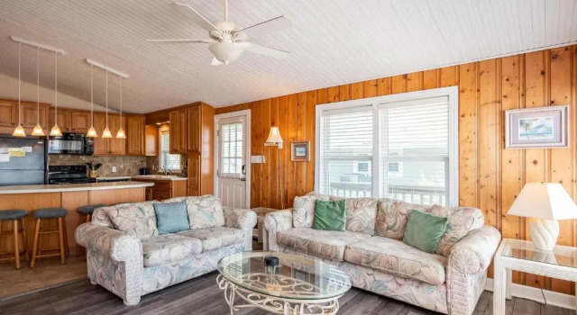 Windward Mark by Oak Island Accommodations