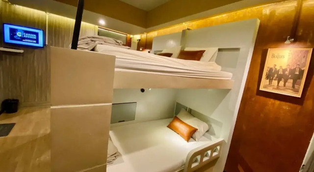 Семейный номер Standard с балконом The Hive Hatyai Hostel