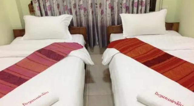 Amphon Hotel, Reservar Hotel Oudomxay Udomsay Province
