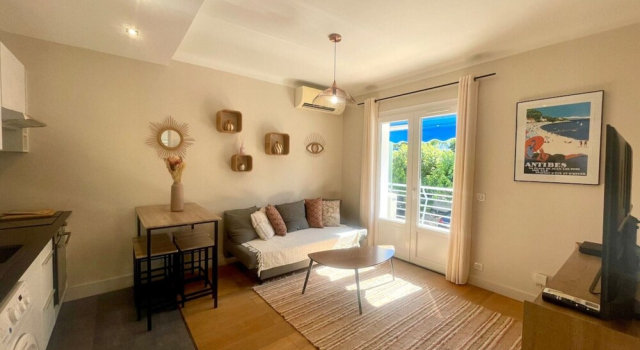 Cozy Apartment for 2 in Antibes