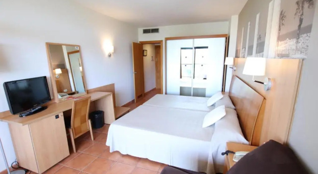 Двухместный номер Standard Ohtels Vil·la Romana