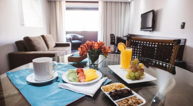Люкс с балконом Hotel Golden Park Campinas Cambuí By Nacional Inn