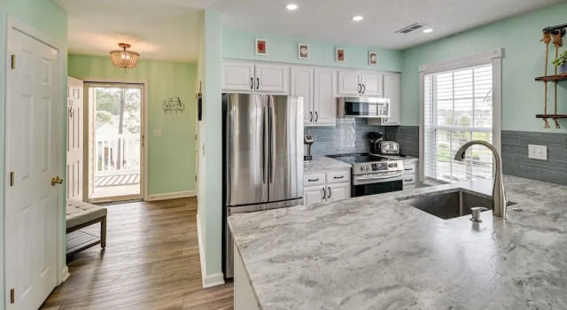 Апартаменты с 2 комнатами с балконом 8 Mi to Boardwalk: Myrtle Beach Condo Near Golfing