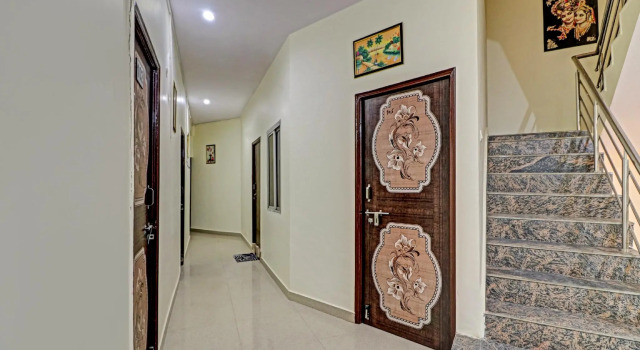 OYO 70835 Vidhya Palace