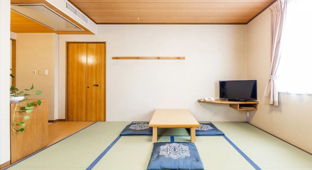 OYO Hotel Bird Inn Nayoro Nishinijo-minami, Varaa Hotelli Hotellit Hokkaido pysäköinnillä, Pysäköinti