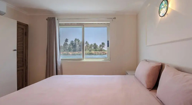Anoush Cruise 3Nights Aswan to Luxor, Rezervovat Hostel Esna Qena