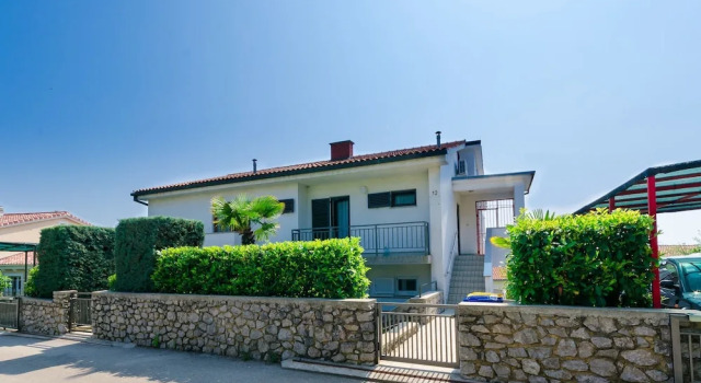 Apartments Miha, Забронировать Апартаменты/квартира Отели Крка с парковкой, рядом с Krk Harbour, Парковка
