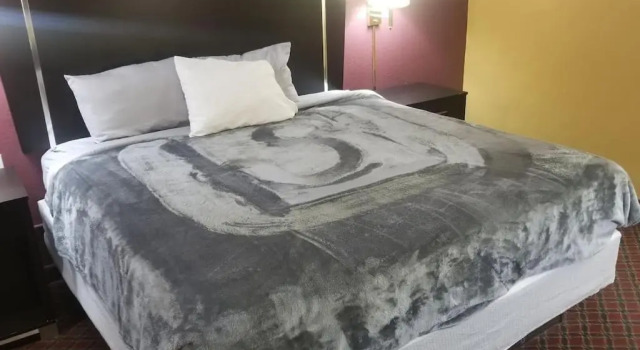 OSU 2 Queens WI-FI Hotel 209 Booking, Prenota Hotel Stillwater Oklahoma