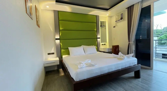 Номер Deluxe DreamStar Resort Puerto Galera powered by Cocotel