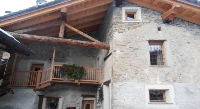 Maison Peroulaz Charvensod, Забронировать Отель Шарвансо Пила, рядом с Plan Praz-Pila